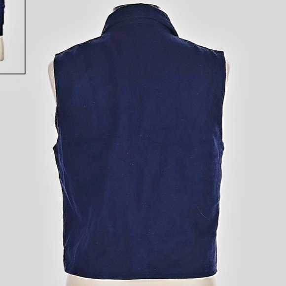 Embroidered Leaf Pattern Vest - Picture 2 of 7